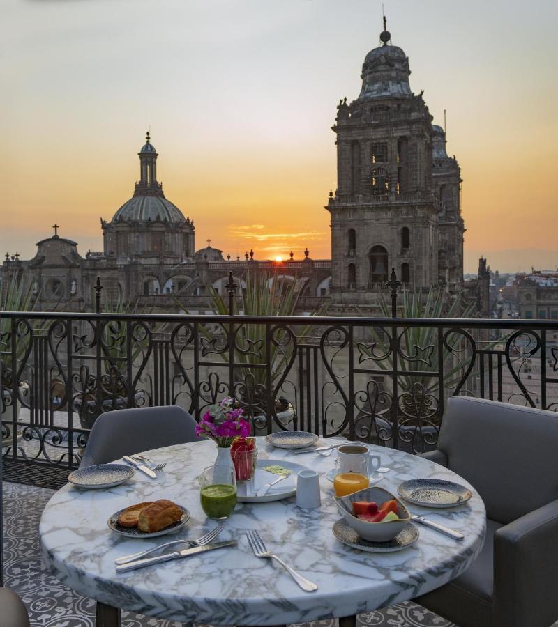ホテル ソカロ セントラル メキシコシティ エクステリア 写真